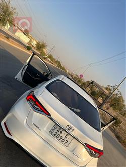 تۆیۆتا کۆرۆلا